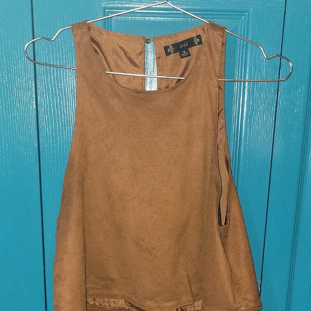 Iris Tan Crop Tie Front Tank Top